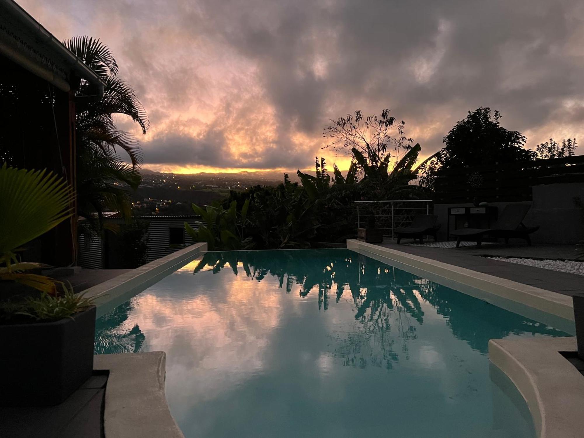 Villa Ti Moon, Entre Deux, Piscine Buitenkant foto