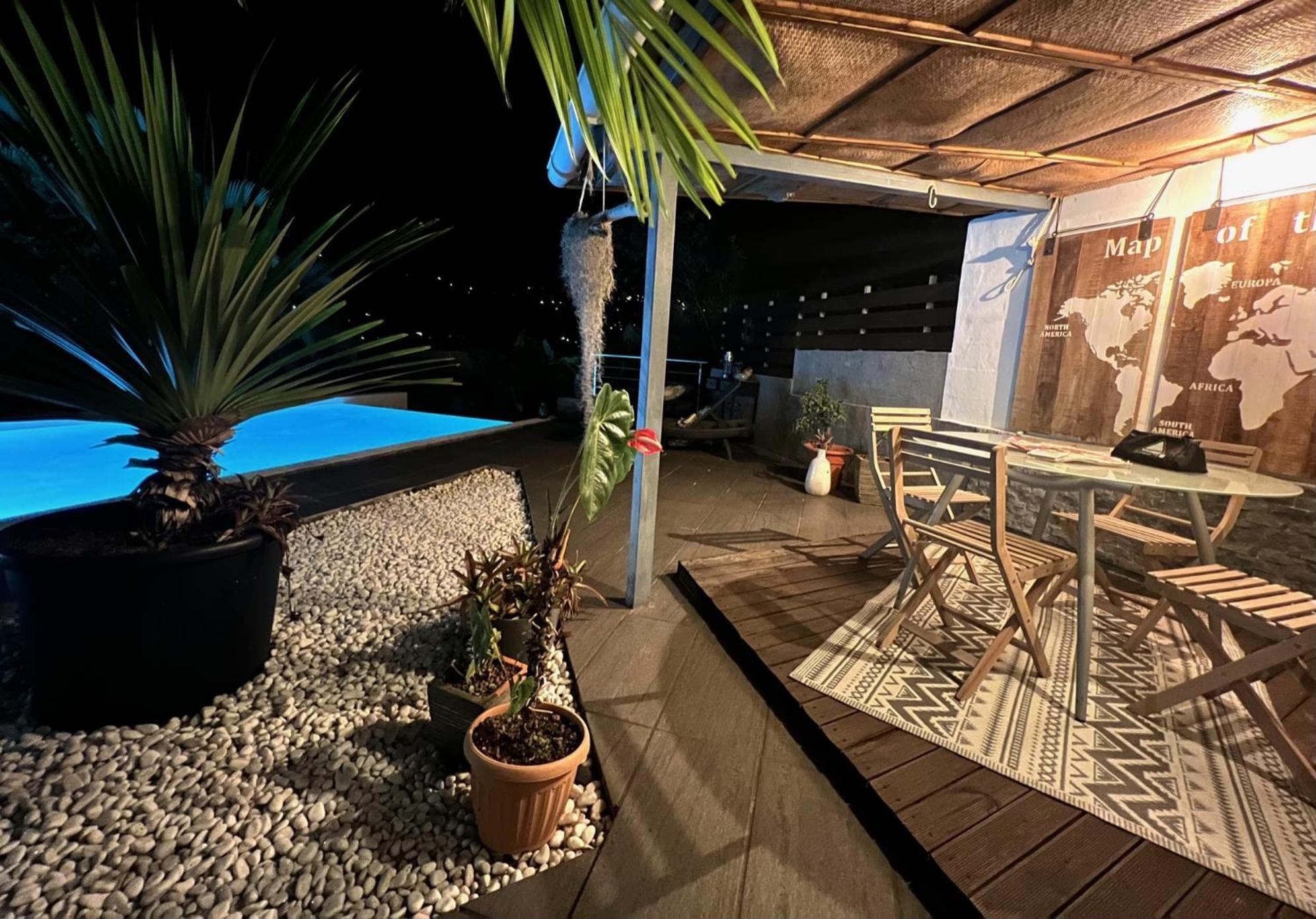 Villa Ti Moon, Entre Deux, Piscine Buitenkant foto